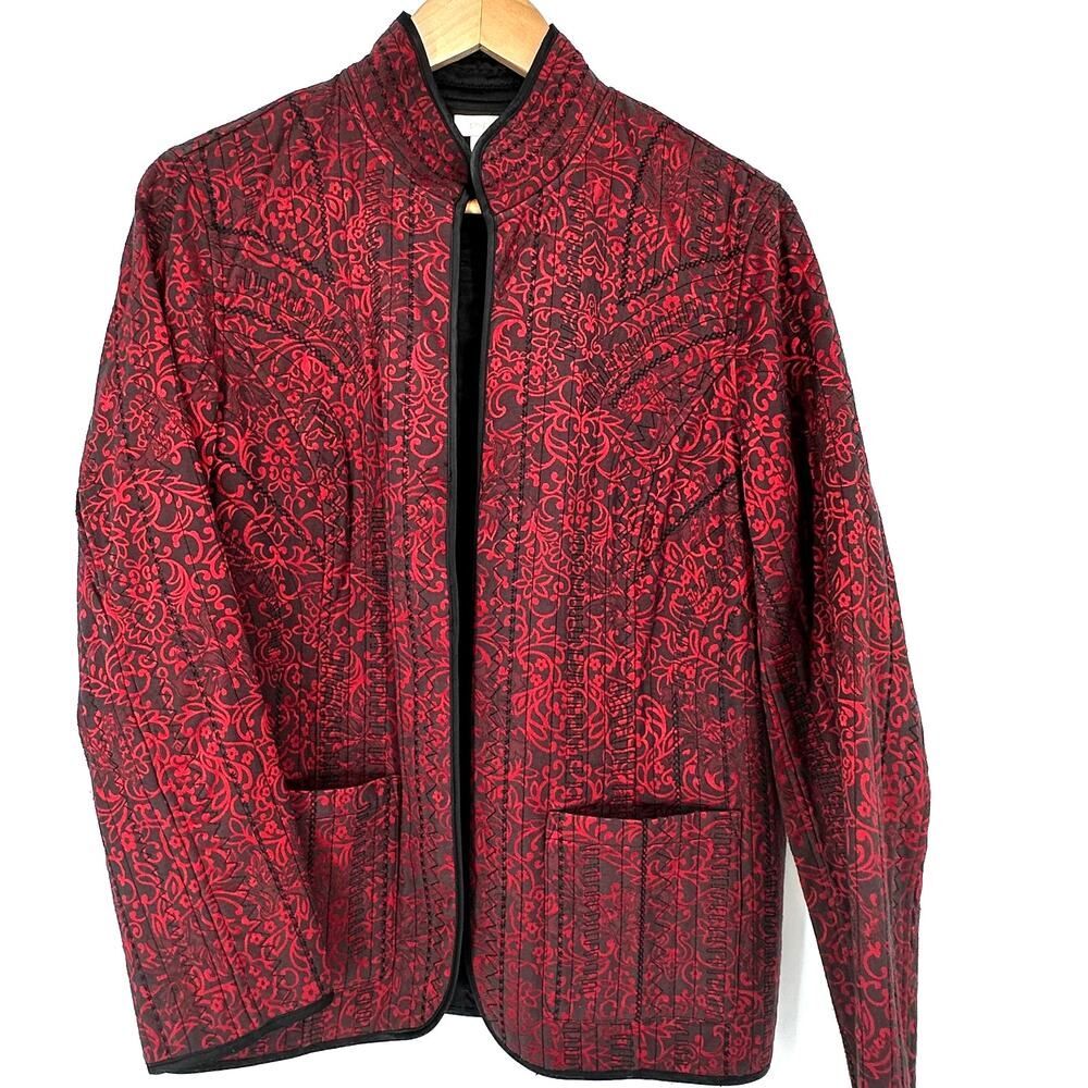 EUC Chico’s Quilted Jacket Red Black Floral Women’s 1 M Lined Artwear Polished